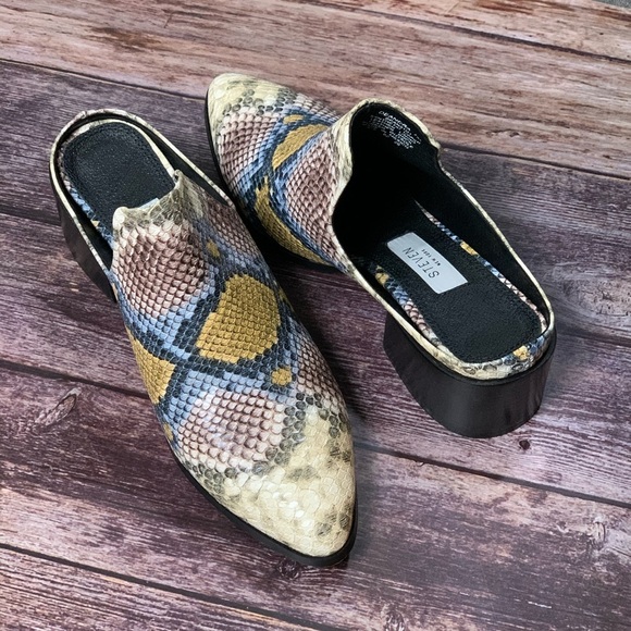 Steve Madden Shoes - Steve Madden ~ Deandra Snakeskin Embossed Mule